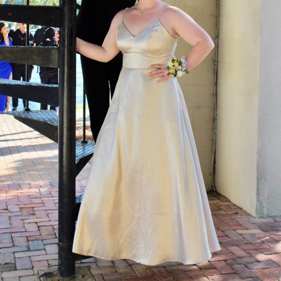 Gold Prom Dress UNALTERED - Picture 1 of 4